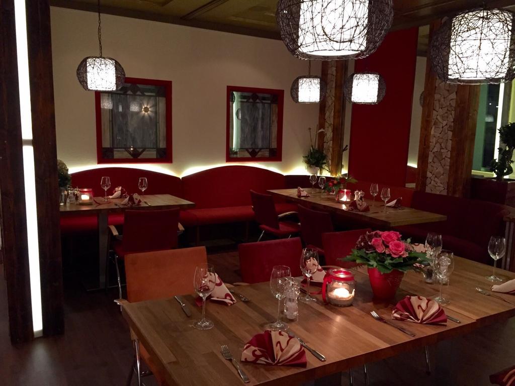 Hotel Bremer Tor Щур Екстериор снимка